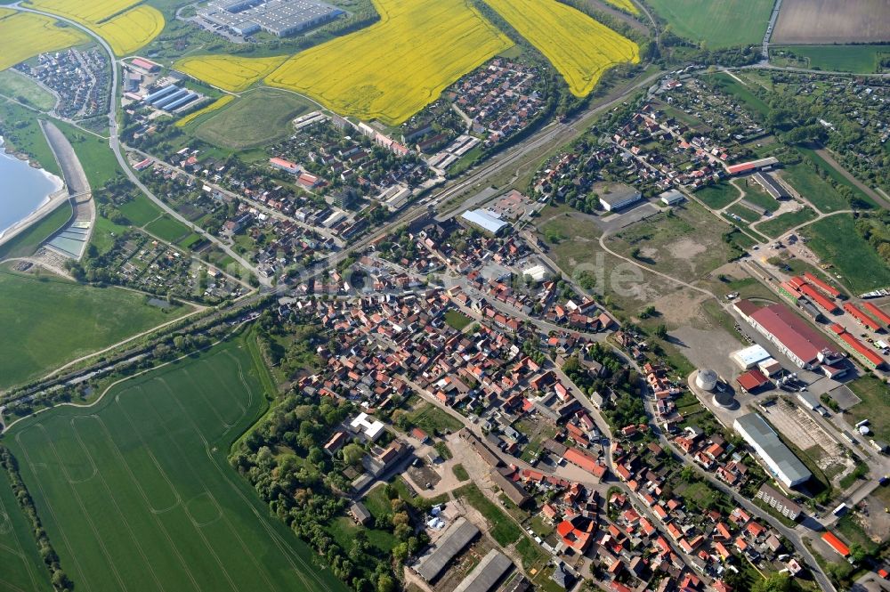 Luftaufnahme Straußfurt - Stadtansicht von Straußfurt im Bundesland Thüringen