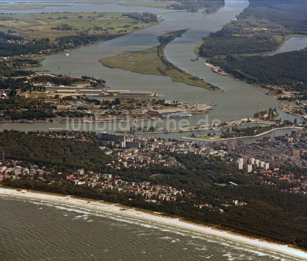 Luftbild Swinemünde - Stadtansicht von Swinemünde an der Ostseeküste in Polen