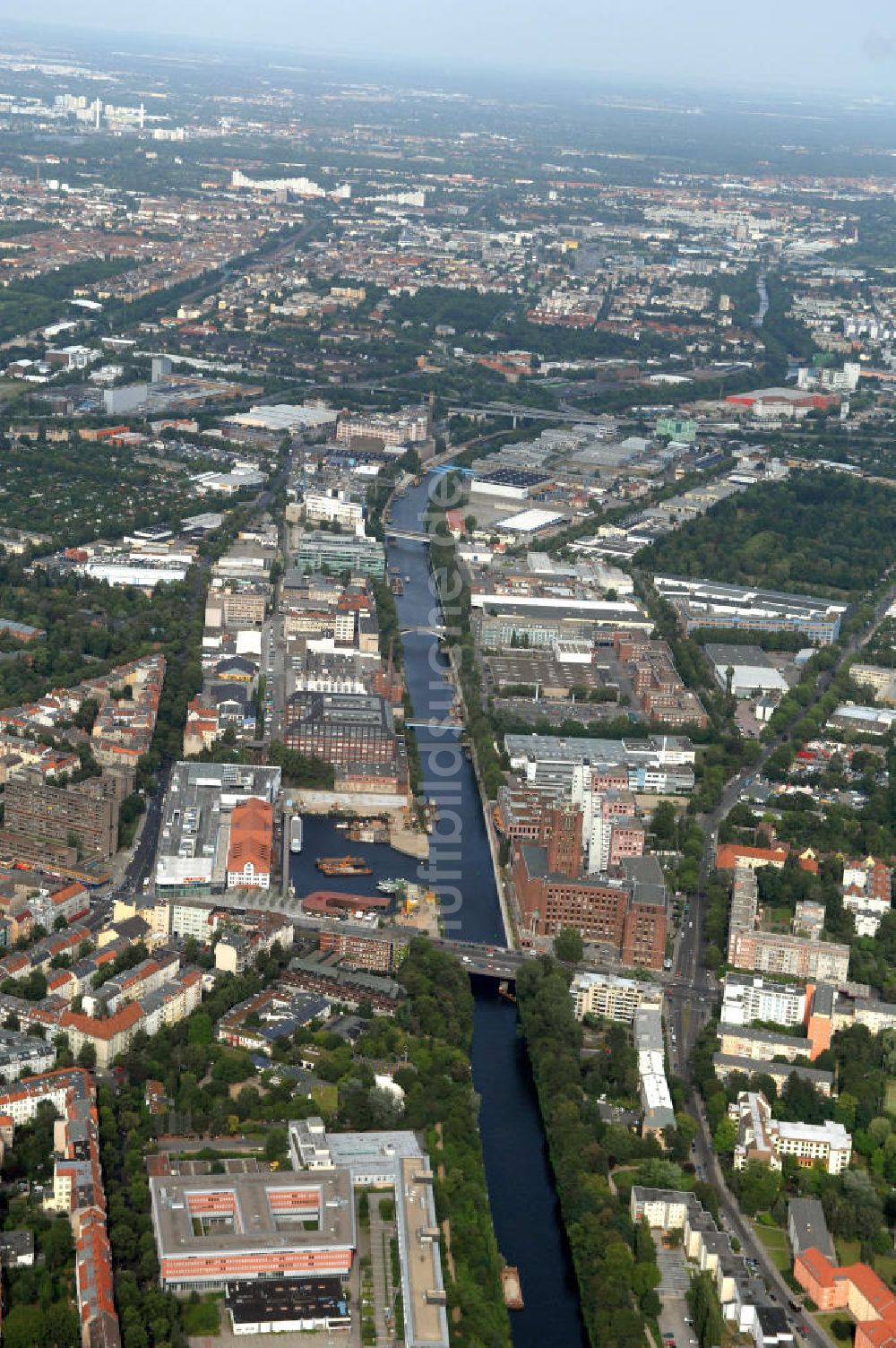 Berlin von oben - Stadtansicht auf den Teltowkanal in Berlin Tempelhof-Schöneberg