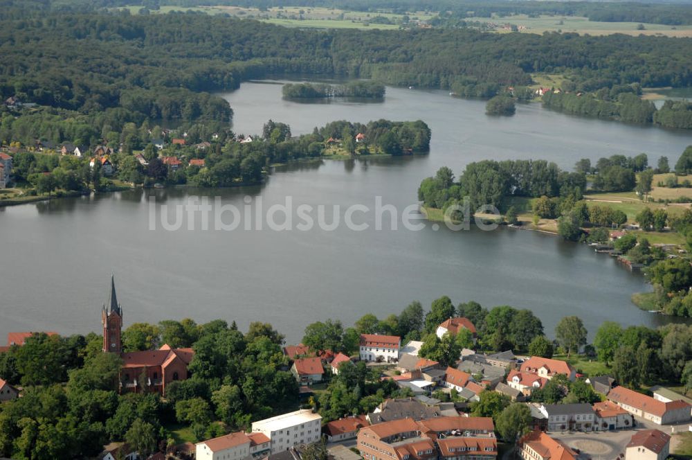 Feldberg von oben - Stadtansicht / townscape und Haussee / lake Feldberg