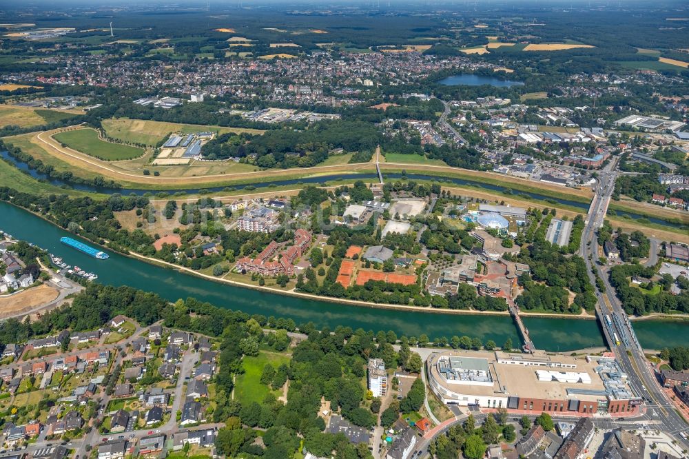 Luftbild Dorsten - Stadtansicht am Ufer des Flußverlaufes der Lippe in Dorsten im Bundesland Nordrhein-Westfalen, Deutschland