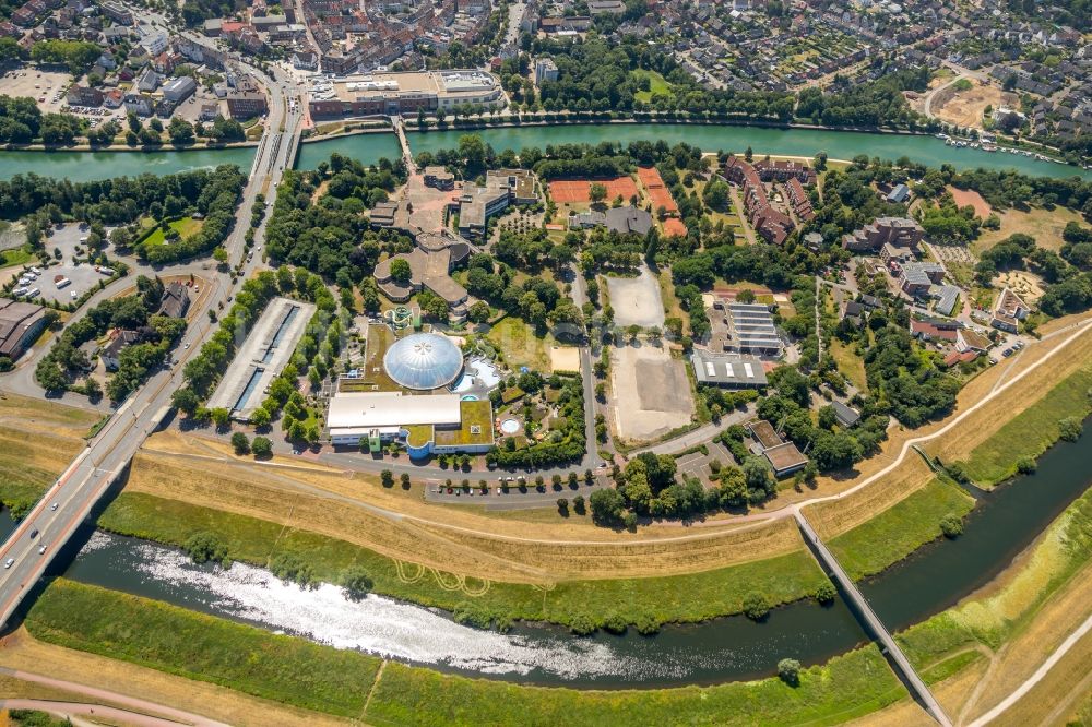 Dorsten von oben - Stadtansicht am Ufer des Flußverlaufes der Lippe in Dorsten im Bundesland Nordrhein-Westfalen, Deutschland