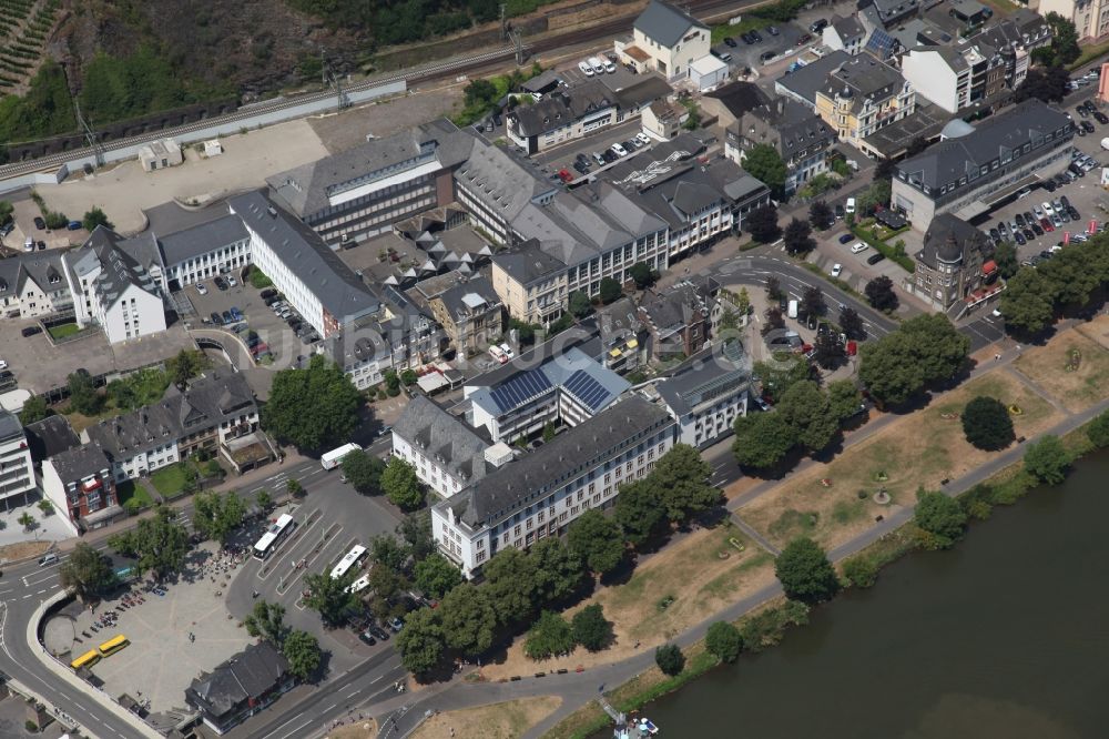 Luftbild Cochem - Stadtansicht am Ufer des Flußverlaufes der Mosel in Cochem im Bundesland Rheinland-Pfalz, Deutschland