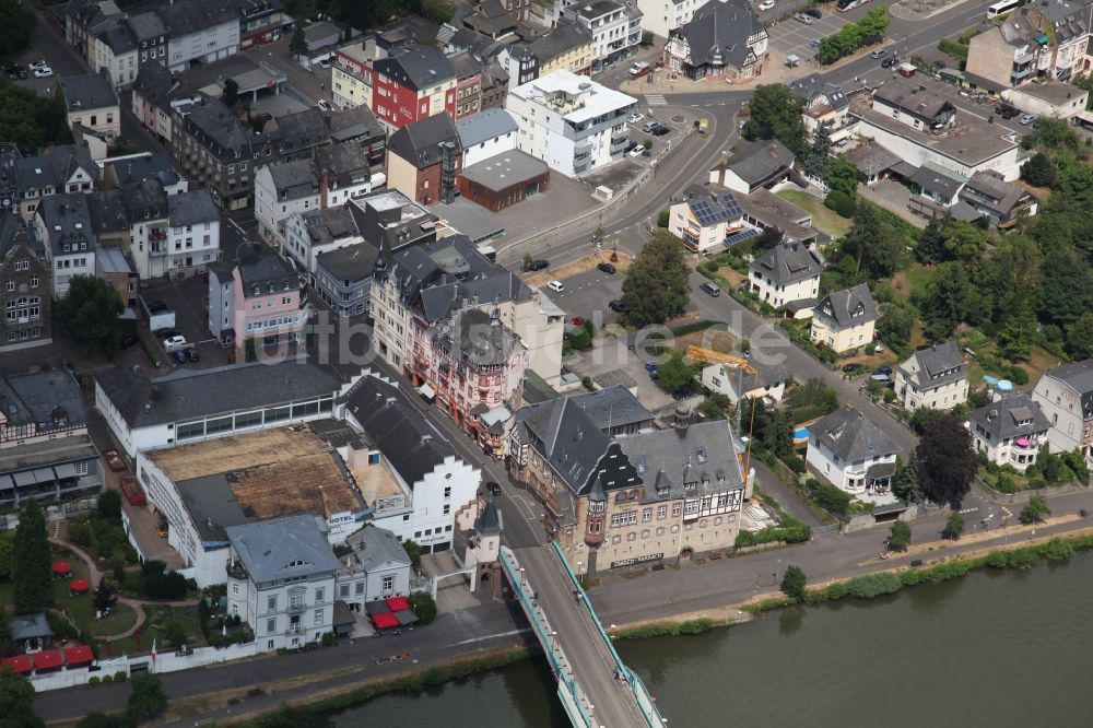 Luftbild Traben-Trarbach - Stadtansicht am Ufer des Flußverlaufes der Mosel in Traben-Trarbach im Bundesland Rheinland-Pfalz, Deutschland