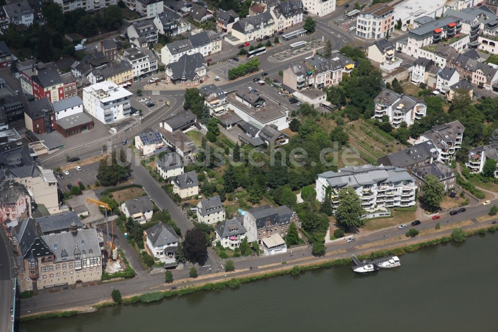 Luftaufnahme Traben Trarbach Stadtansicht Am Ufer Des Flußverlaufes Der Mosel In Traben 