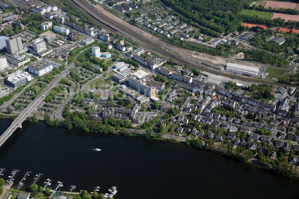 Luftbild Koblenz OT Moselweiß - Stadtansicht am Ufer des Rheinverlaufes von Koblenz-Moselweiß im Bundesland Rheinland-Pfalz