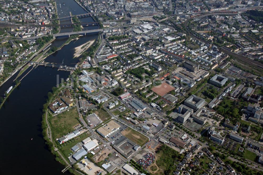 Koblenz OT Rauental von oben - Stadtansicht am Ufer des Rheinverlaufes von Koblenz-Rauental im Bundesland Rheinland-Pfalz