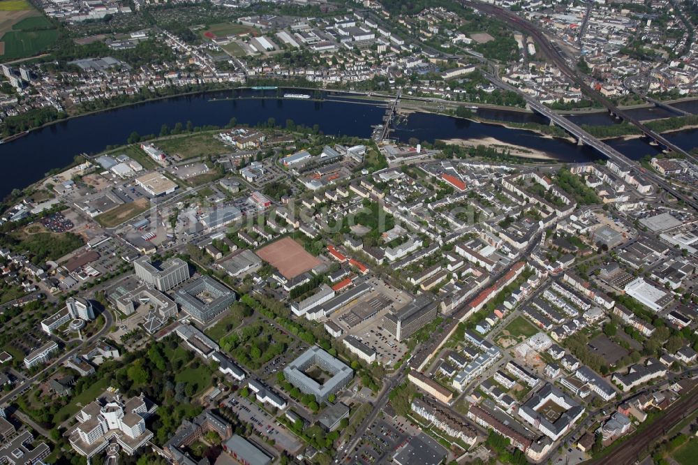 Koblenz OT Rauental von oben - Stadtansicht am Ufer des Rheinverlaufes von Koblenz-Rauental im Bundesland Rheinland-Pfalz