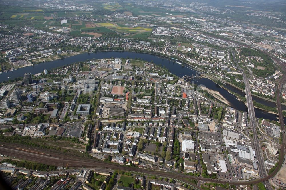 Luftaufnahme Koblenz OT Rauental - Stadtansicht am Ufer des Rheinverlaufes von Koblenz-Rauental im Bundesland Rheinland-Pfalz