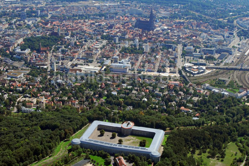 Ulm aus der Vogelperspektive: Stadtansicht Ulm mit Blick auf die Bundesfestung Ulm