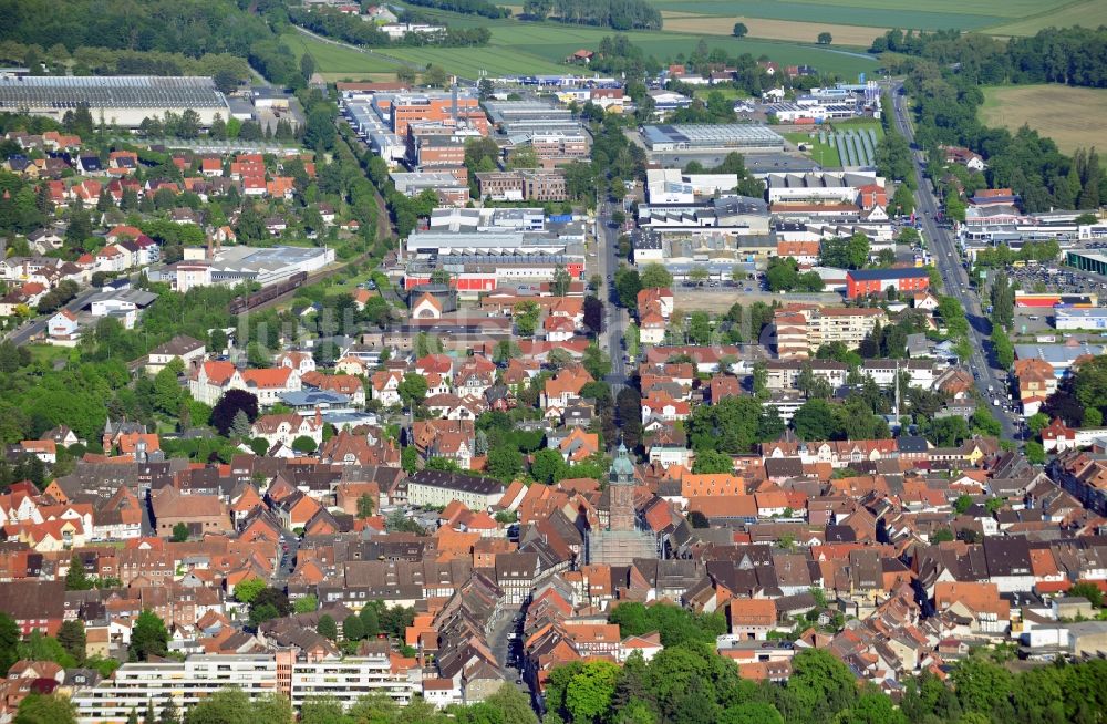 Einbeck aus der Vogelperspektive: Stadtansicht und Verlauf der Grimsehlstraße, Altendorfer Tor und der Altendorfer Straße in Einbeck im Bundesland Niedersachsen