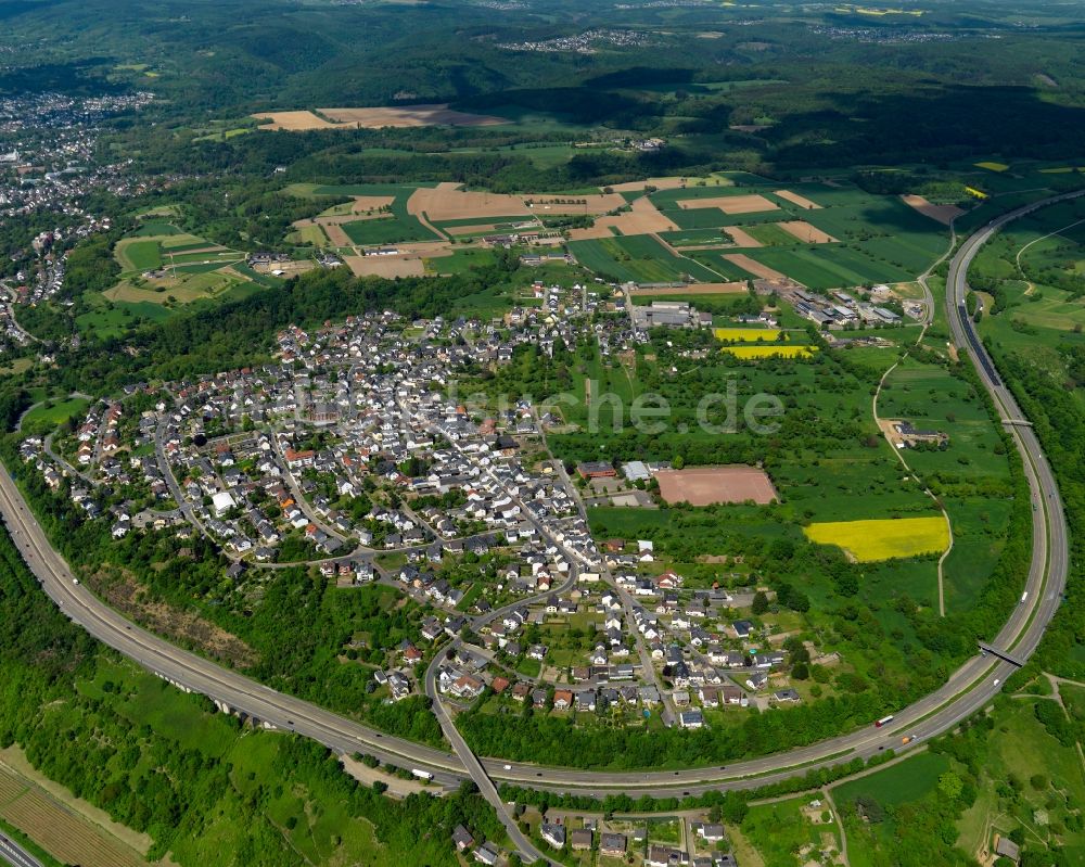 Weitersburg von oben - Stadtansicht von Weitersburg an der BAB48 im Bundesland Rheinland-Pfalz