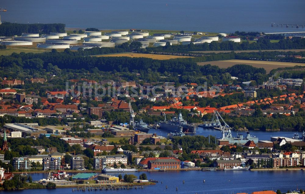 Wilhelmshaven von oben - Stadtansicht von Wilhelmshaven an der Nordsee- Küste im Bundesland Niedersachsen