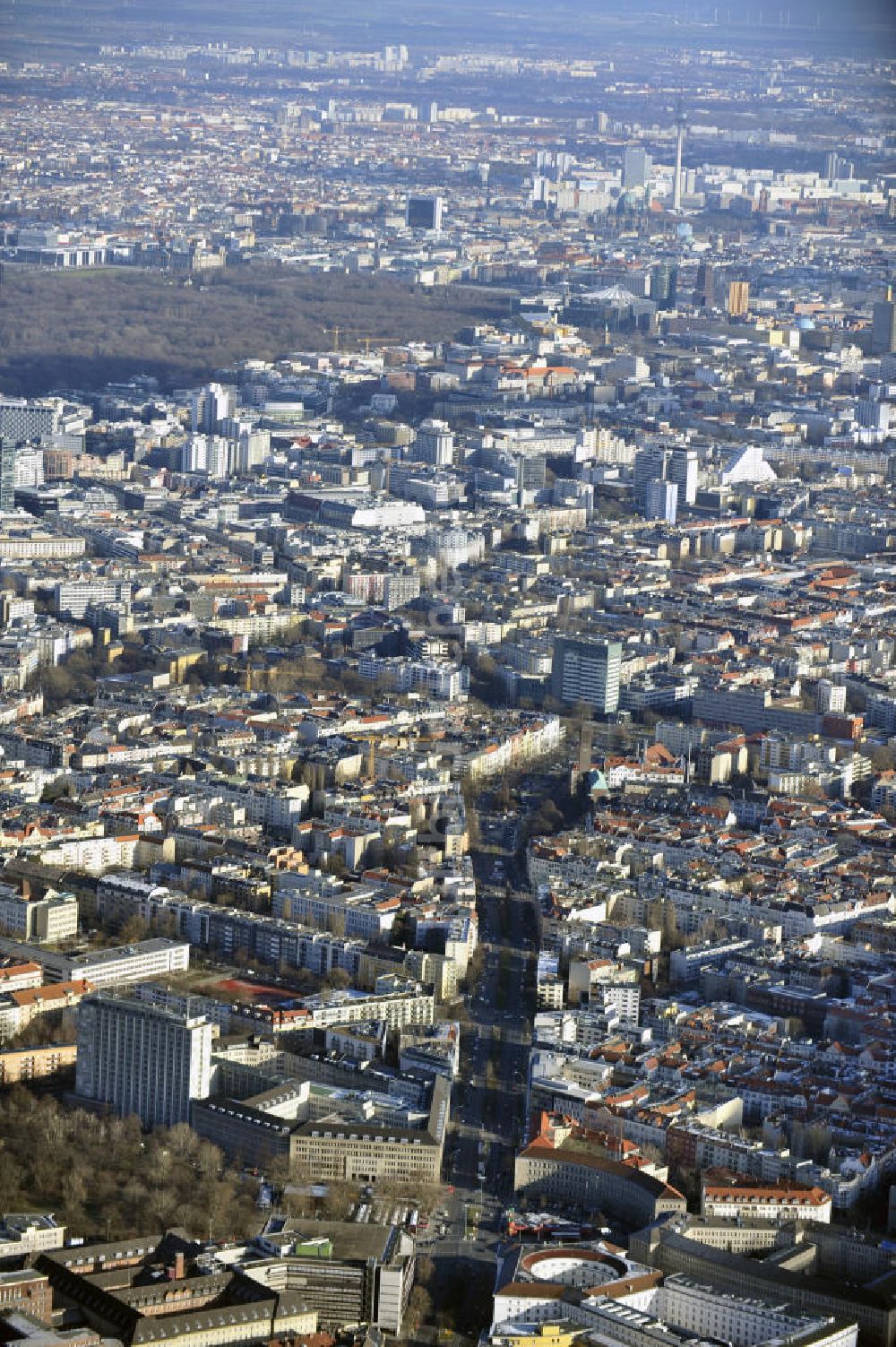 Luftbild Berlin - Stadtansicht Wohngebiete am Hohenzollerndamm in Berlin - Wilmersdorf