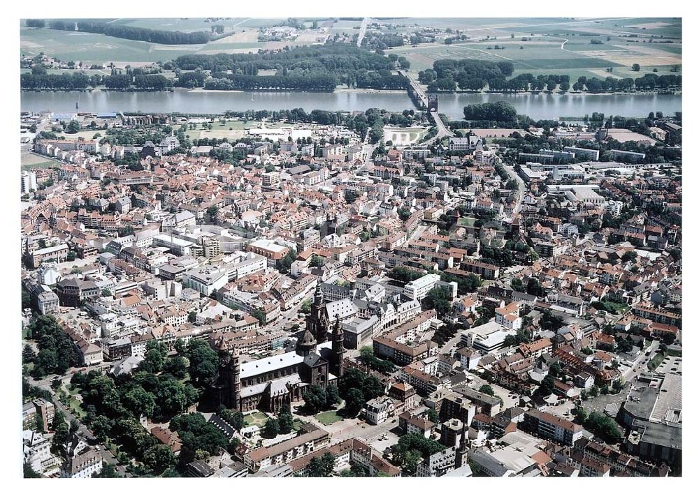 Luftaufnahme Worms - Stadtansicht von Worms am Rhein.13.06.00