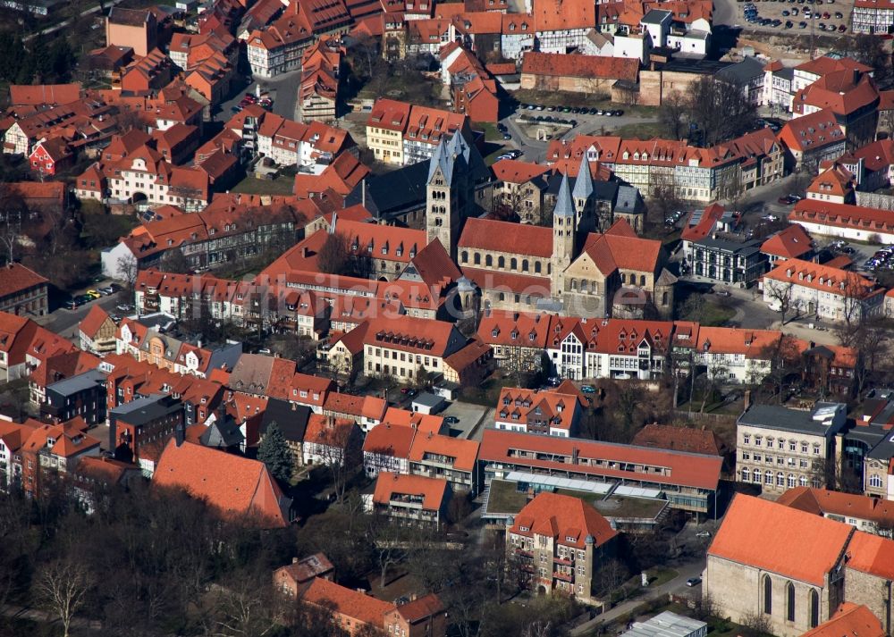 Luftaufnahme Halberstadt - Stadtansicht vom Zentrum der Altstadt von Halberstadt im Bundesland Sachsen-Anhalt