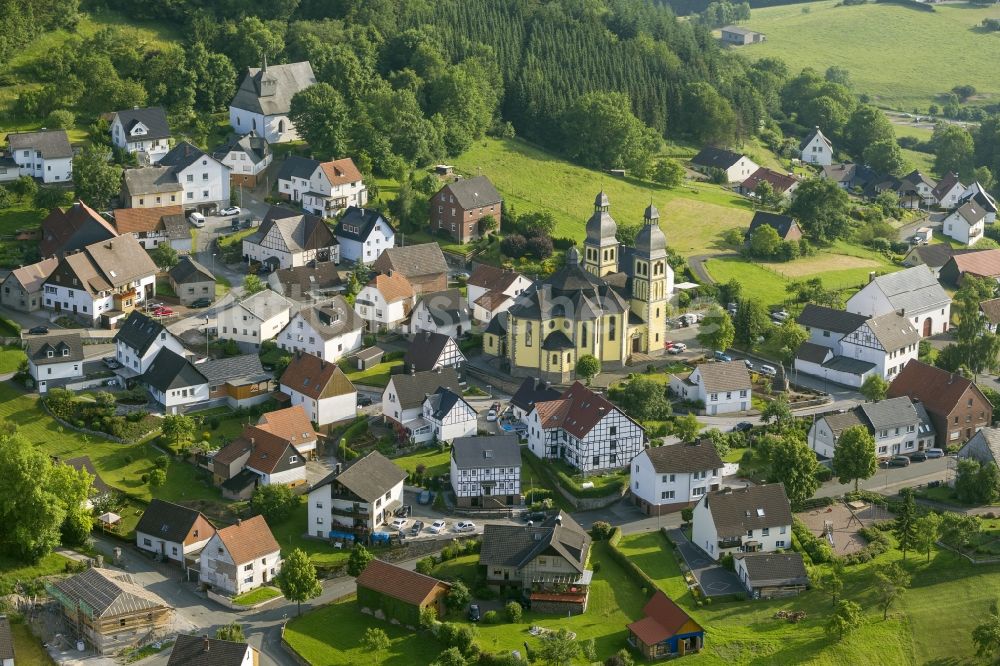 Luftaufnahme Marsberg - Stadtansicht vom Zentrum der Innenstadt von Marsberg im Sauerland in Nordrhein-Westfalen