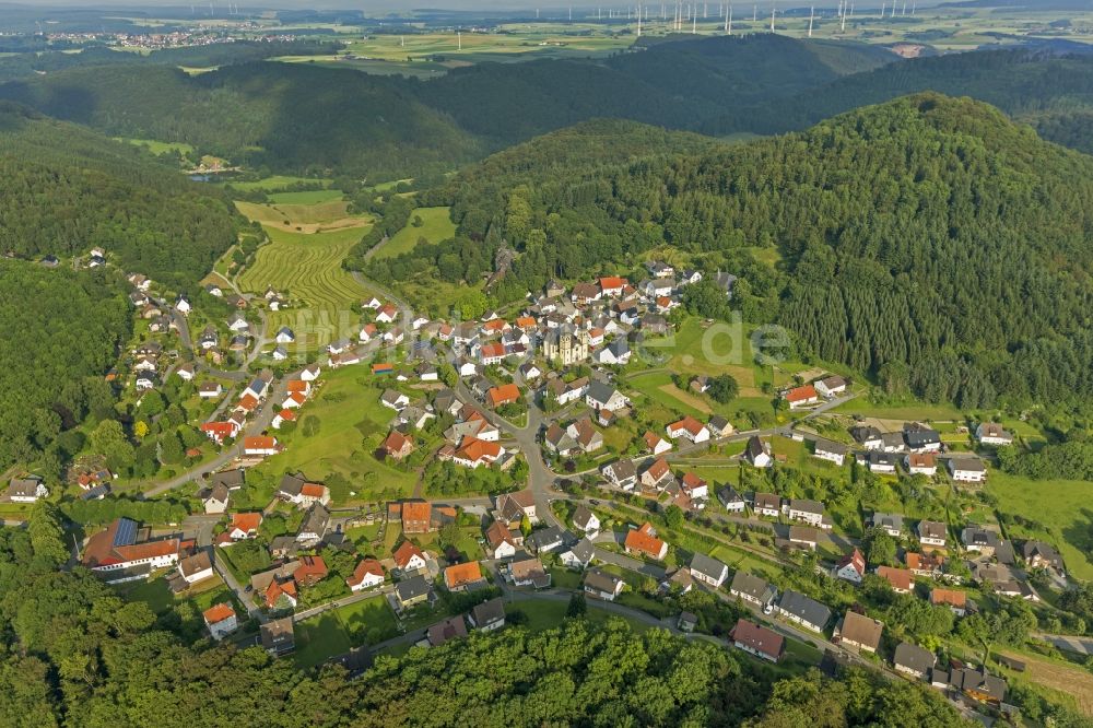 Marsberg aus der Vogelperspektive: Stadtansicht vom Zentrum der Innenstadt von Marsberg im Sauerland in Nordrhein-Westfalen