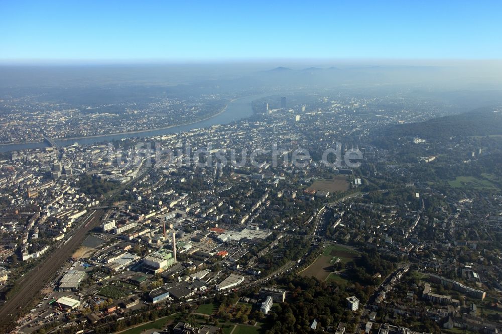 Luftbild Bonn - Stadtansicht vom Zentrum der Stadt Bonn am Ufer des Rhein im Bundesland Nordrhein-Westfalen