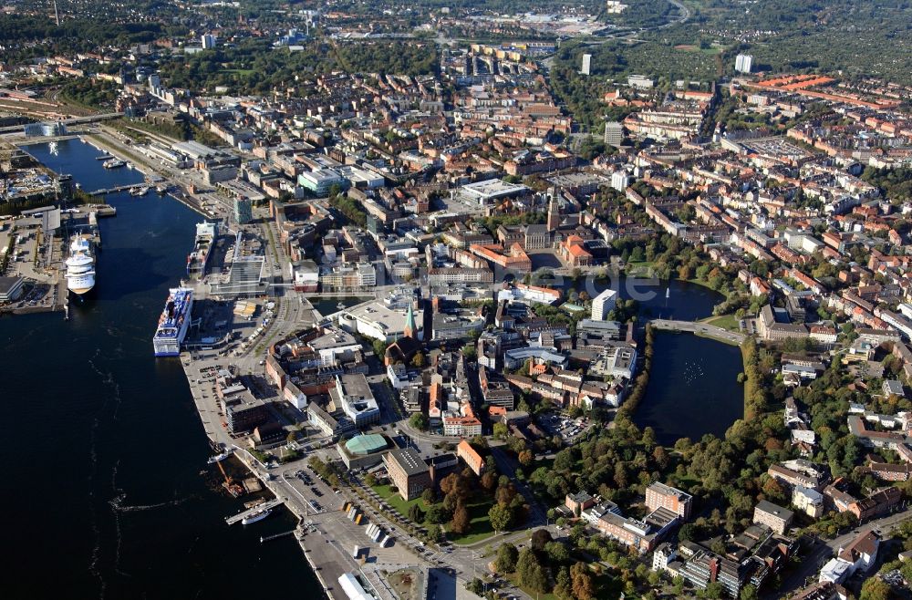 Kiel von oben - Stadtansicht vom Zentrum der Stadt Kiel im Bundesland Schleswig-Holstein