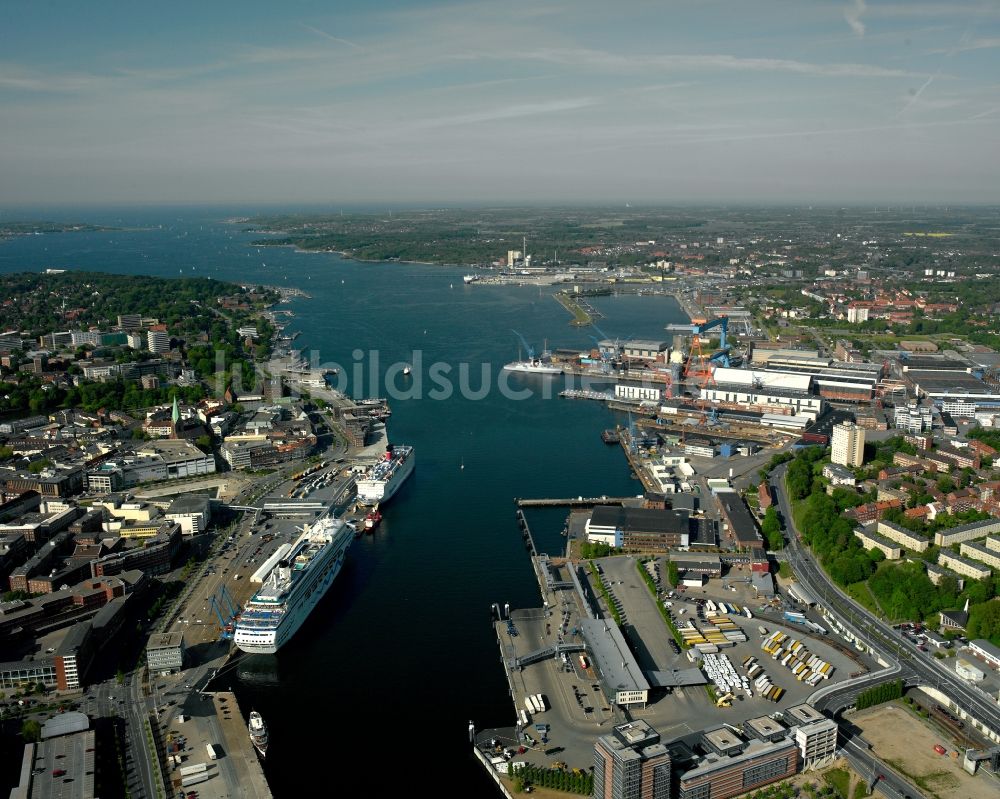 Luftaufnahme Kiel - Stadtansicht vom Zentrum der Stadt Kiel im Bundesland Schleswig-Holstein