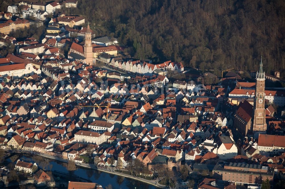 Landshut von oben - Stadtansicht vom Zentrum der Stadt Landshut im Bundesland Bayern