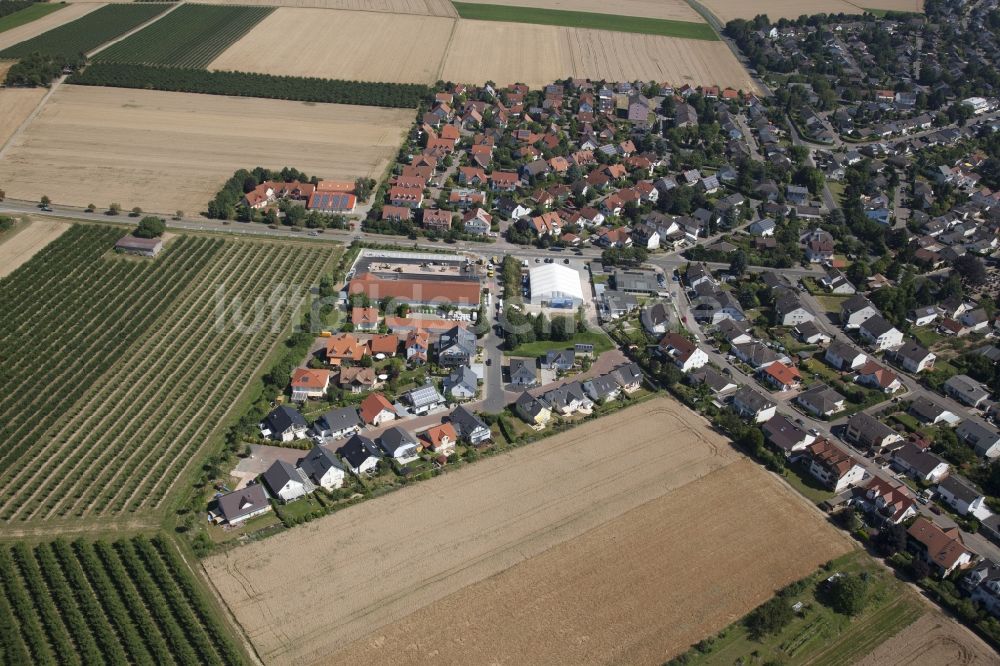 Luftaufnahme Zornheim - Stadtansicht von Zornheim im Bundesland Rheinland-Pfalz