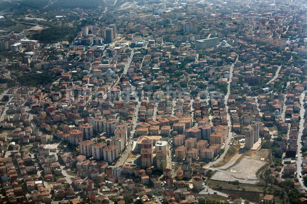 Luftbild Istanbul - Stadtbezirk Üramiye in Istanbul in der Provinz / Il Istanbul in der Türkei / Turkiye