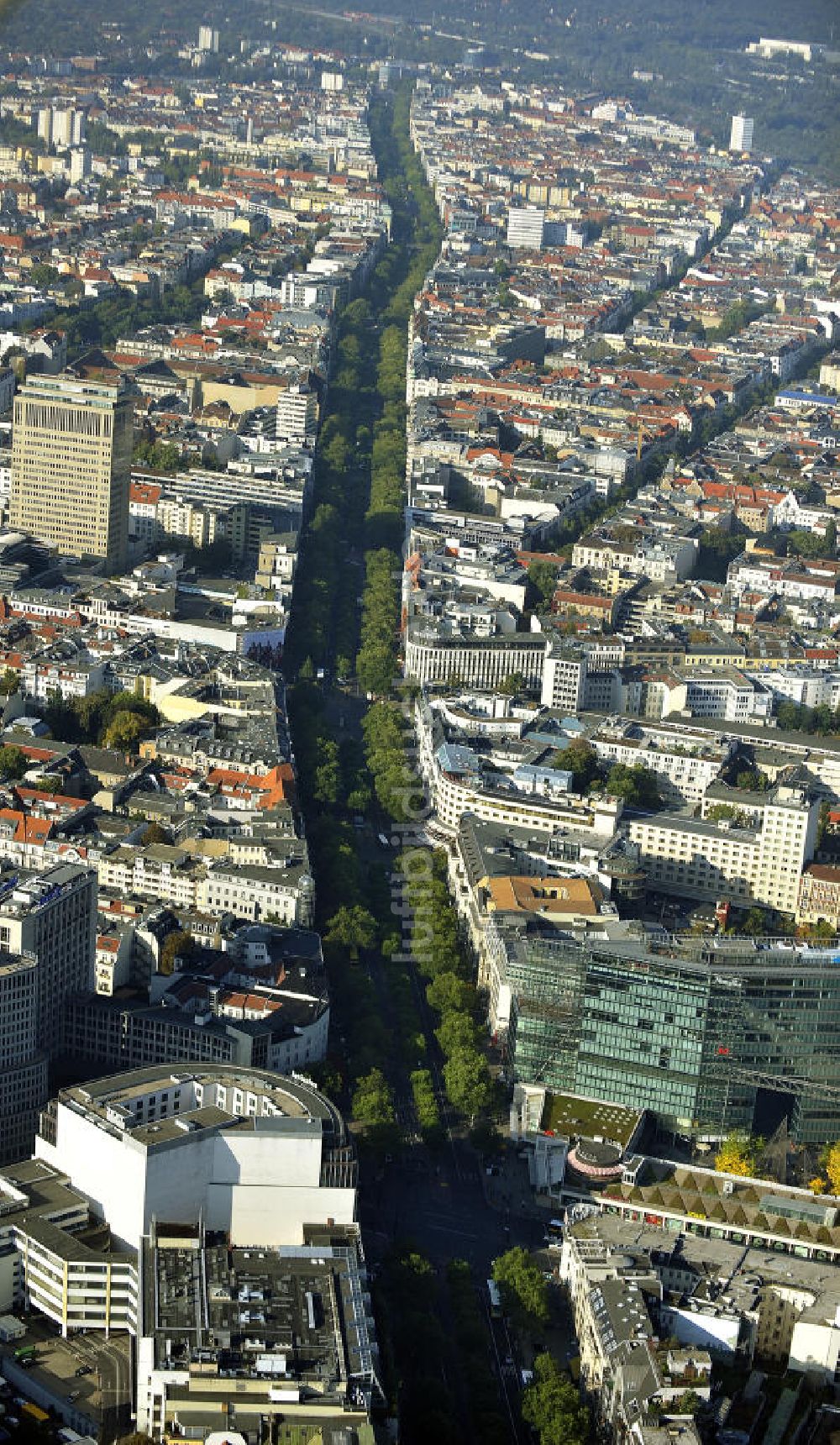 Berlin aus der Vogelperspektive: Stadtblick über die Kurfürstenstrasse in Berlin