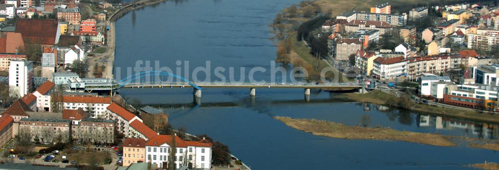 Frankfurt (Oder) aus der Vogelperspektive: Stadtbrücke von Frankfurt (Oder)