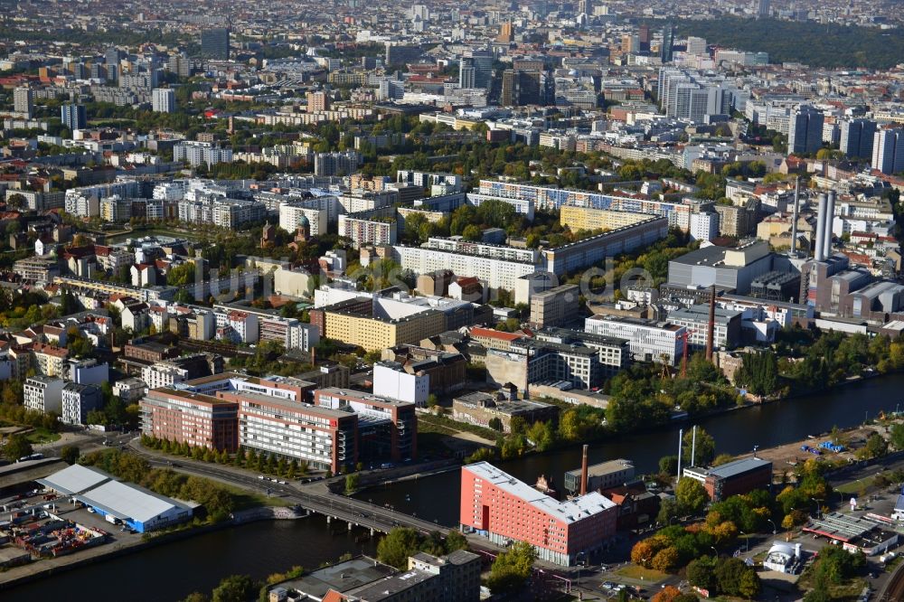 Berlin von oben - Stadteilansicht des Bezirks Friedrichshain-Kreuzberg in Berlin