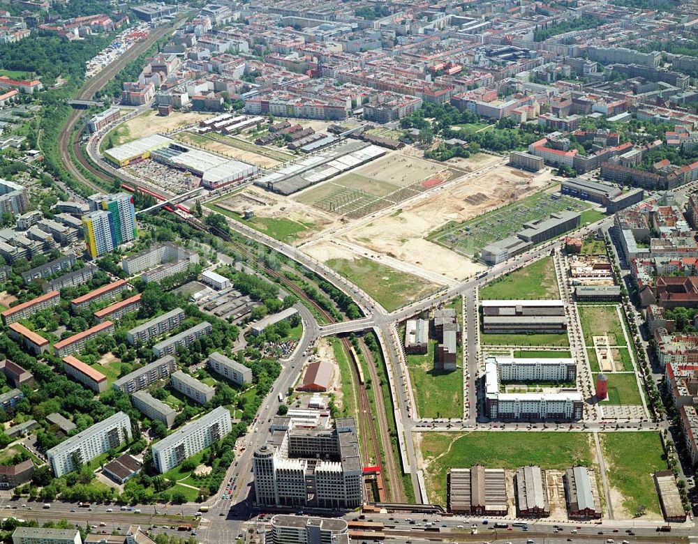 Berlin-Friedrichshain aus der Vogelperspektive: Stadtentwicklungsgebiet Eldenaer Straße/ Landsberger Allee