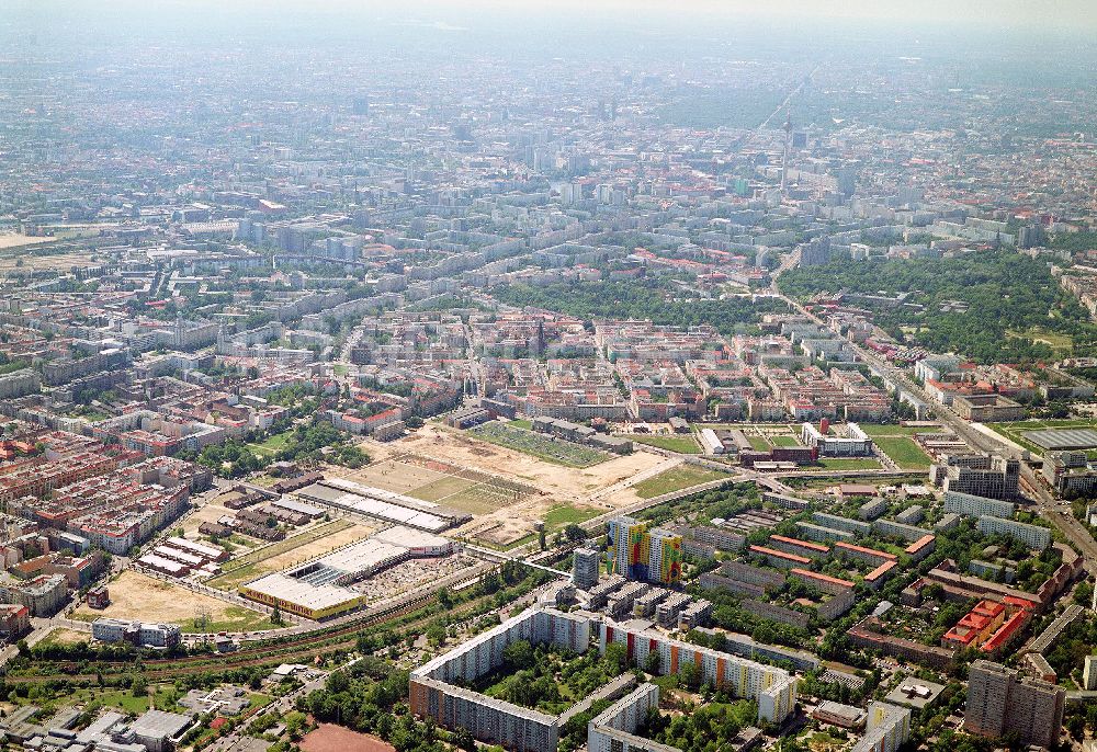 Berlin-Friedrichshain von oben - Stadtentwicklungsgebiet Eldenaer Straße/ Landsberger Allee