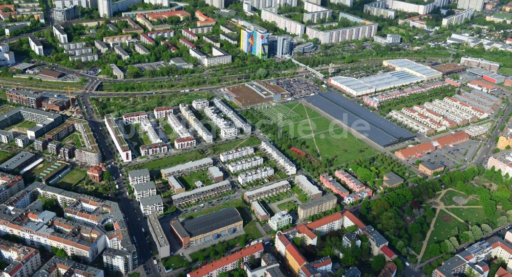 Luftaufnahme Berlin - Stadtenwicklungsgebiet am Areal der Eldenaer Straße - Storkower Straße im Stadtteil Friedrichshain zu Berlin