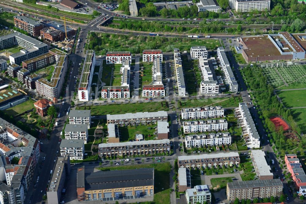 Berlin von oben - Stadtenwicklungsgebiet am Areal der Eldenaer Straße - Storkower Straße im Stadtteil Friedrichshain zu Berlin