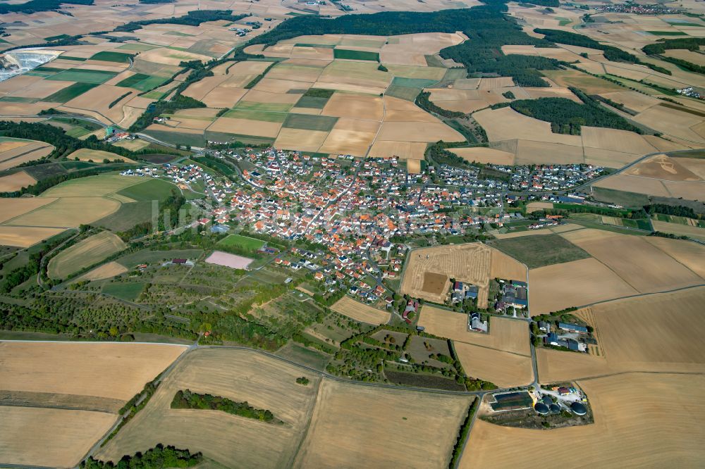 Birkenfeld von oben - Stadtgebiet inmitten der Landwirtschaft in Birkenfeld im Bundesland Bayern, Deutschland