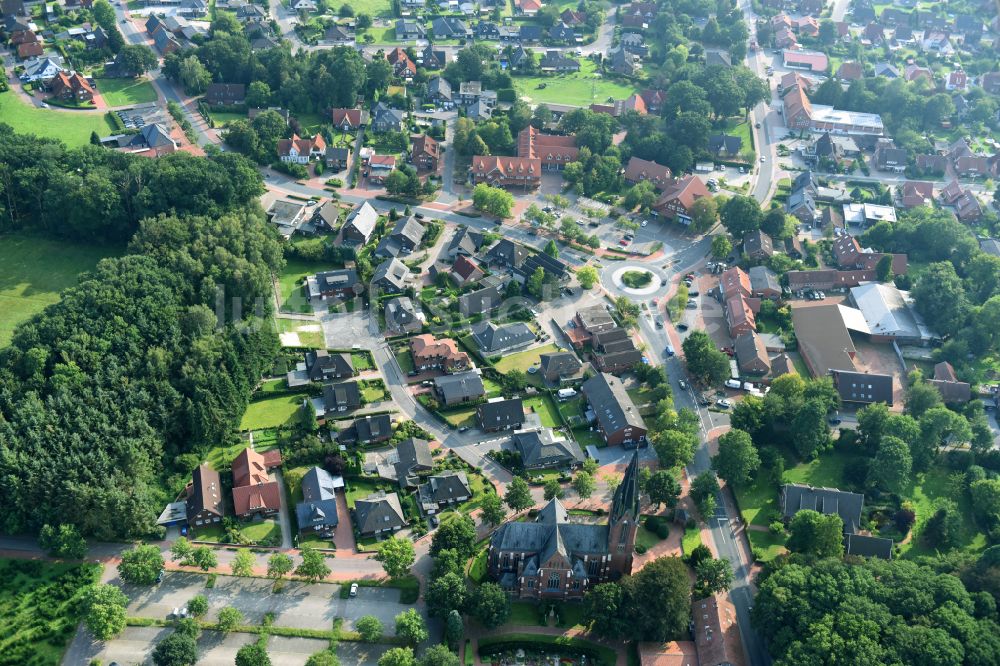 Luftaufnahme Cappeln (Oldenburg) - Stadtgebiet inmitten der Landwirtschaft in Cappeln (Oldenburg) im Bundesland Niedersachsen, Deutschland