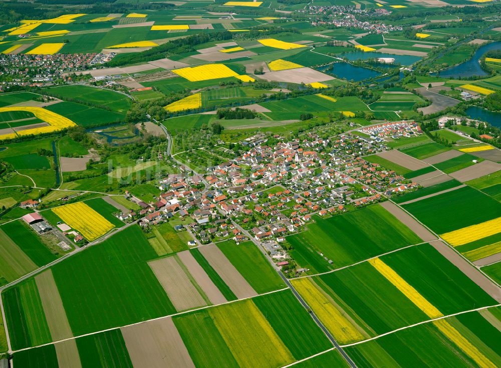 Luftbild Erbach - Stadtgebiet inmitten der Landwirtschaft in Erbach im Bundesland Baden-Württemberg, Deutschland