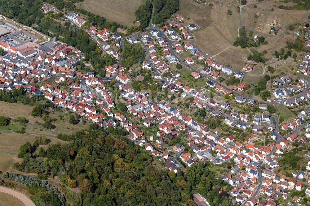 Frammersbach von oben - Stadtgebiet inmitten der Landwirtschaft in Frammersbach im Bundesland Bayern, Deutschland