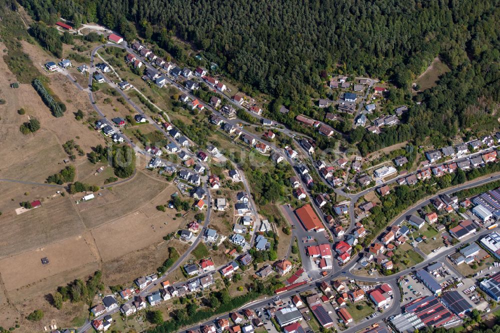 Frammersbach von oben - Stadtgebiet inmitten der Landwirtschaft in Frammersbach im Bundesland Bayern, Deutschland