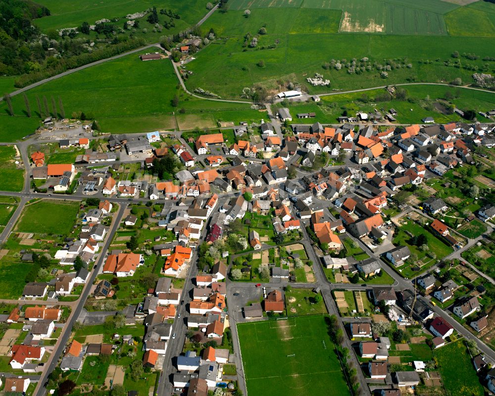 Luftbild Geilshausen - Stadtgebiet inmitten der Landwirtschaft in Geilshausen im Bundesland Hessen, Deutschland