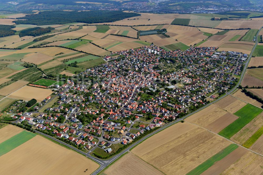 Luftbild Hettstadt - Stadtgebiet inmitten der Landwirtschaft in Hettstadt im Bundesland Bayern, Deutschland