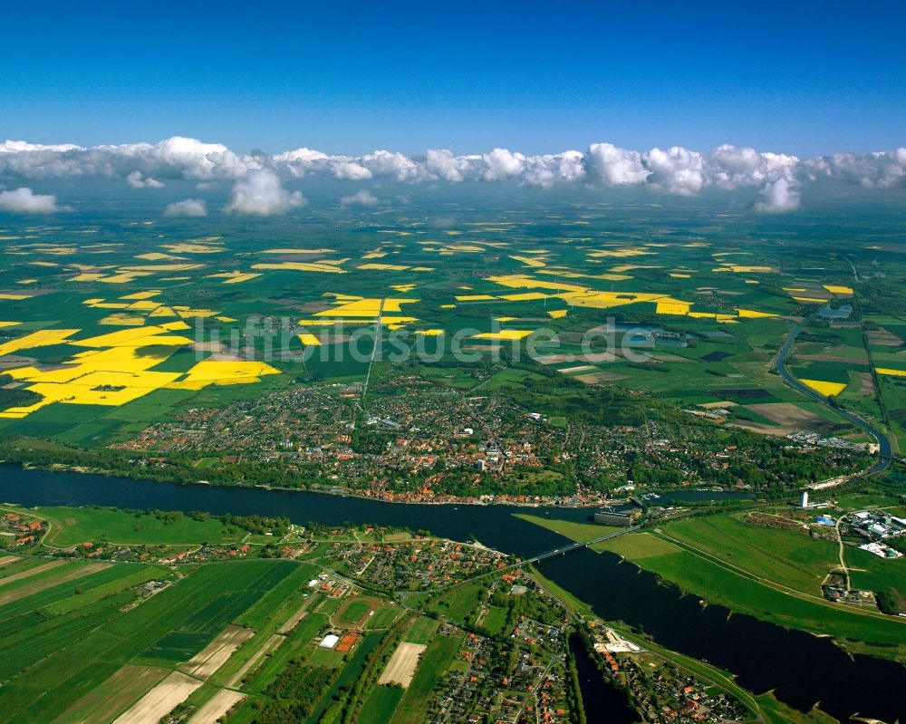 Luftbild Lauenburg/Elbe - Stadtgebiet inmitten der Landwirtschaft in Lauenburg/Elbe im Bundesland Schleswig-Holstein, Deutschland