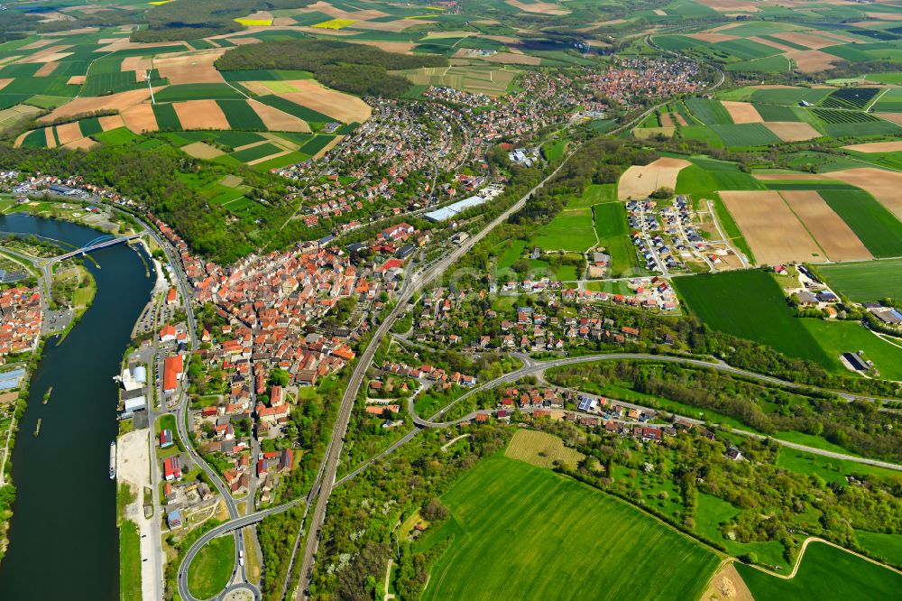 Marktbreit aus der Vogelperspektive: Stadtgebiet inmitten der Landwirtschaft in Marktbreit im Bundesland Bayern, Deutschland