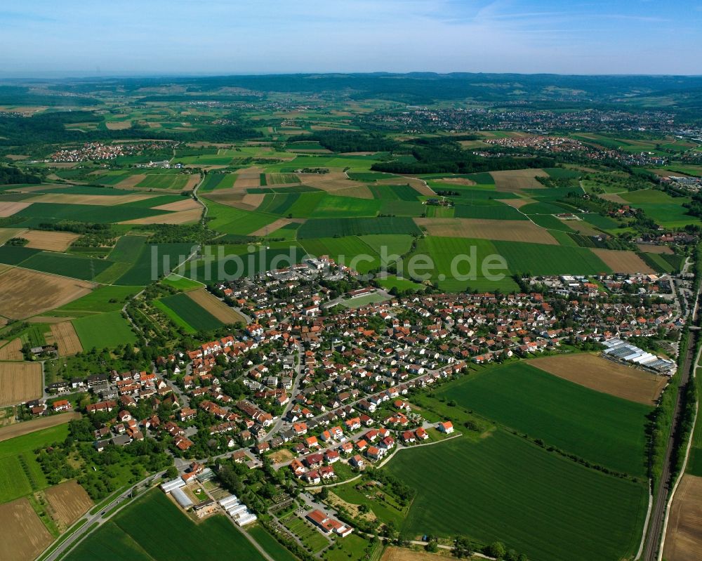 Nellmersbach von oben - Stadtgebiet inmitten der Landwirtschaft in Nellmersbach im Bundesland Baden-Württemberg, Deutschland