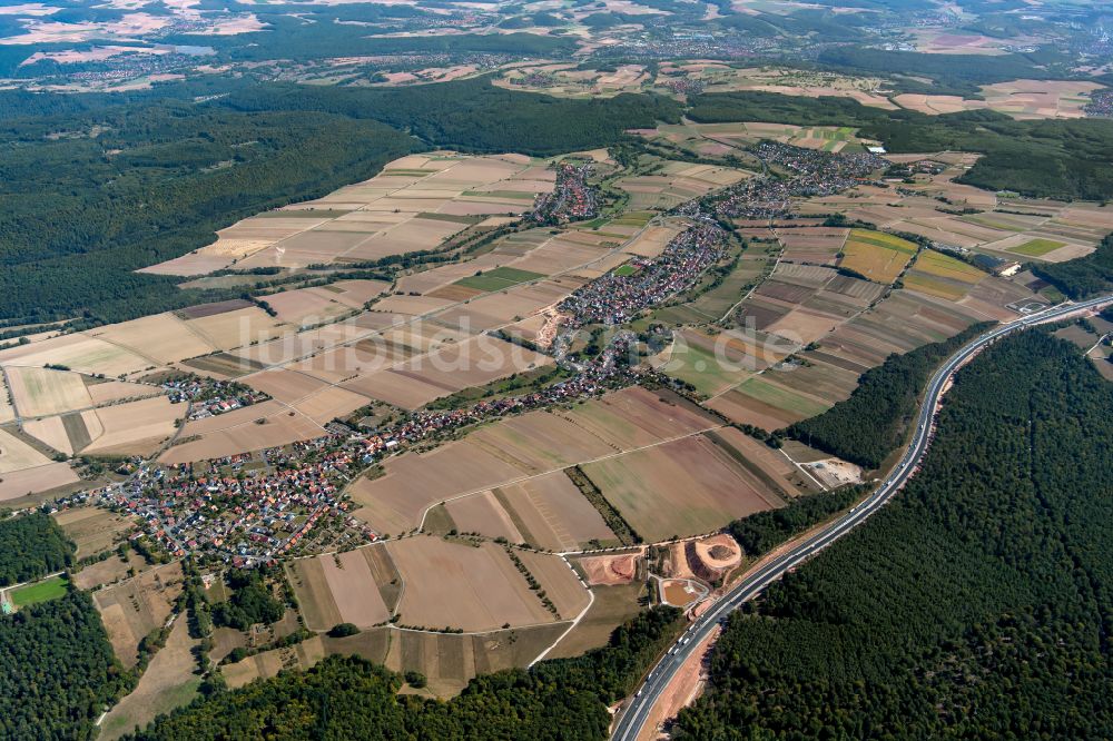 Luftaufnahme Oberndorf - Stadtgebiet inmitten der Landwirtschaft in Oberndorf im Bundesland Bayern, Deutschland