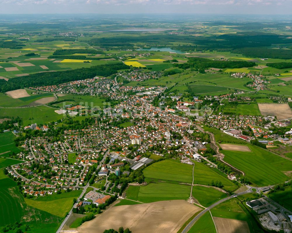 Otterswang aus der Vogelperspektive: Stadtgebiet inmitten der Landwirtschaft in Otterswang im Bundesland Baden-Württemberg, Deutschland