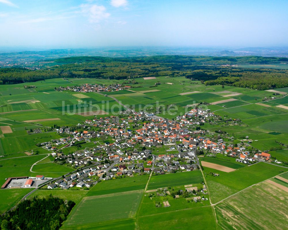 Rüddingshausen aus der Vogelperspektive: Stadtgebiet inmitten der Landwirtschaft in Rüddingshausen im Bundesland Hessen, Deutschland