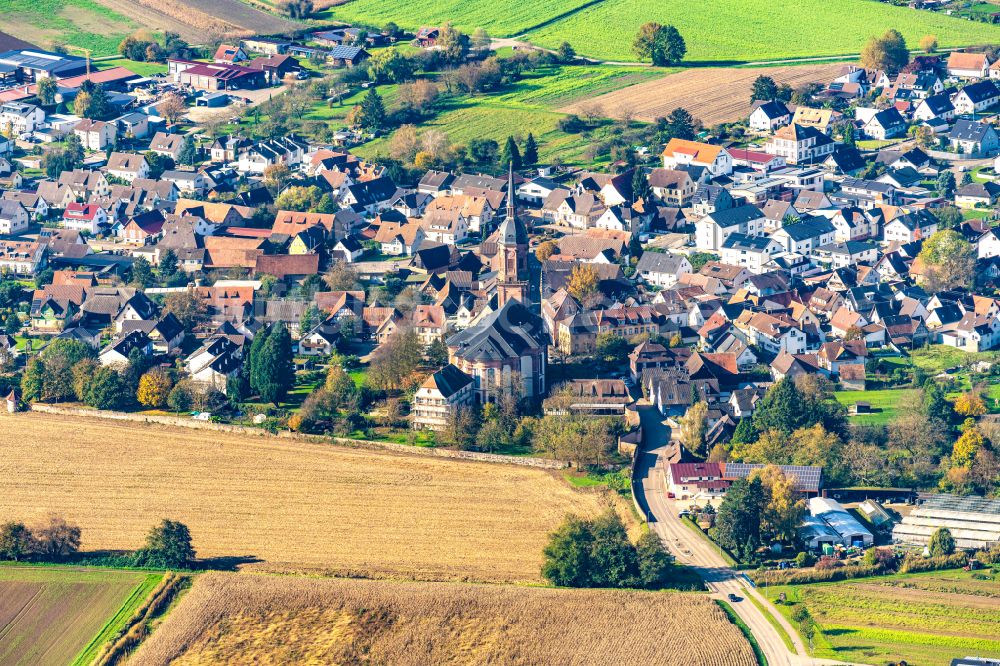 Schuttern aus der Vogelperspektive: Stadtgebiet inmitten der Landwirtschaft in Schuttern im Bundesland Baden-Württemberg, Deutschland