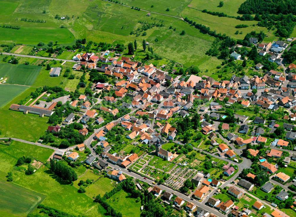 Luftbild Sippersfeld - Stadtgebiet inmitten der Landwirtschaft in Sippersfeld im Bundesland Rheinland-Pfalz, Deutschland